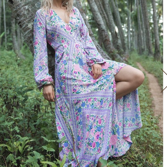 Babushka Mary Kate Maxi Dress - Picture 4 of 8